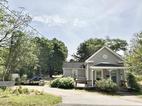 802 Mill St, Wake Forest, NC, 27587-2227 | Card Image