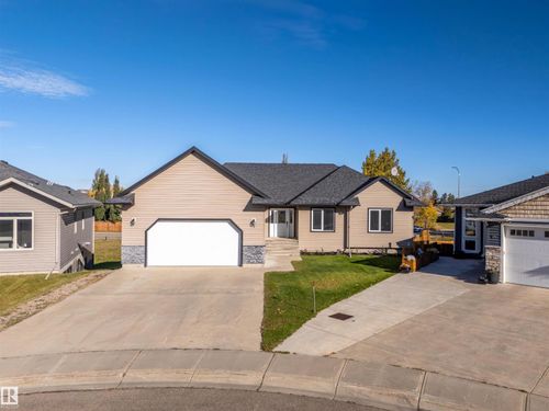 5 Aspen Crt, Cold Lake, AB, T9M0G2 | Card Image