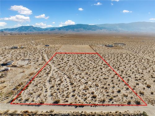 719 Sage St, Lucerne Valley, CA, 92356 | Card Image