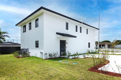 310 Nw 6th St, Homestead, FL, 33030-5816 | Card Image