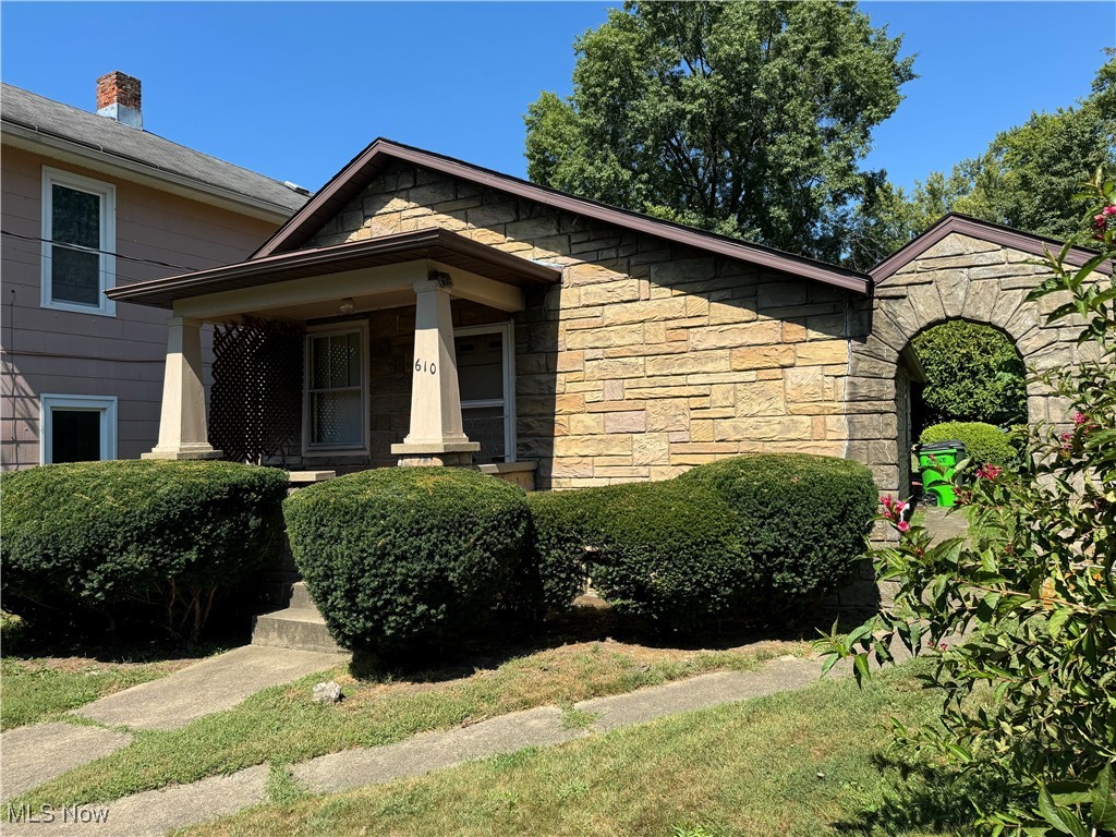 Henry St, Wooster, OH 44691