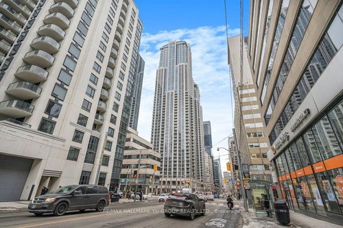 4101-763 Bay St, Toronto, ON, M5G2R3 | Card Image