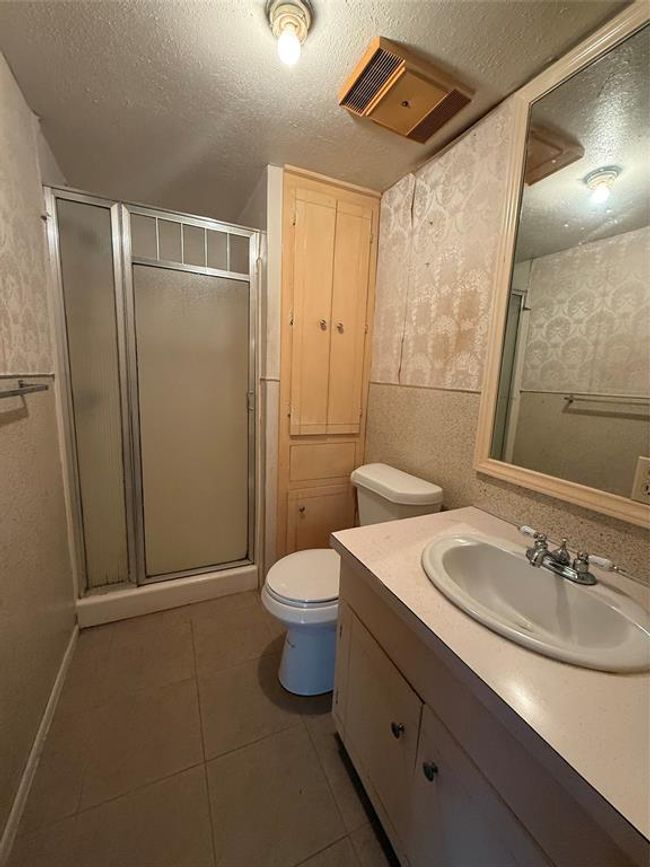 4300 Weaver Rd, House other with 3 bedrooms, 2 bathrooms and 2 parking in Houston TX | Image 18