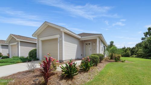 3165 Meadow St, Lynn Haven, FL, 32444-5636 | Card Image