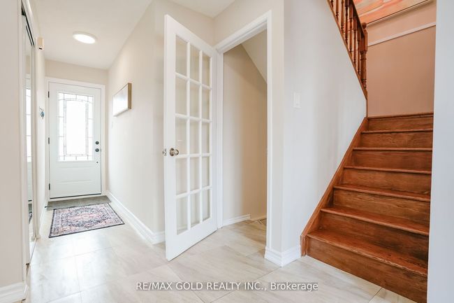 9 Havendale Crt, House attached with 4 bedrooms, 2 bathrooms and 5 parking in Brampton ON | Image 18