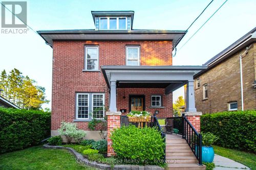 566 Waterford St, Peterborough, ON, K9H3K6 | Card Image