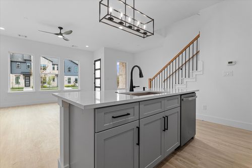 8918 Lowell St, Rowlett, TX, 75089-1283 | Card Image