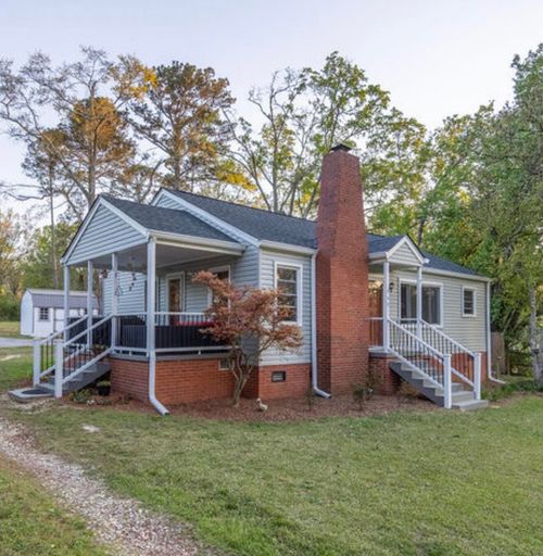 543 Jeter St, Edgefield, SC, 29824-1139 | Card Image