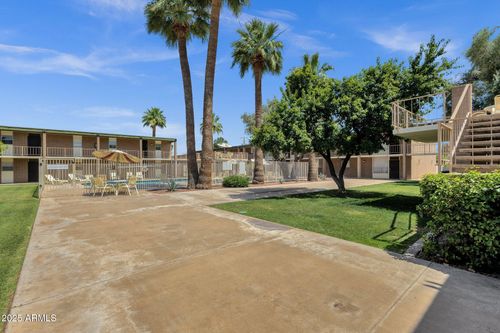 216-3737 E Turney Ave, Phoenix, AZ, 85018-4052 | Card Image