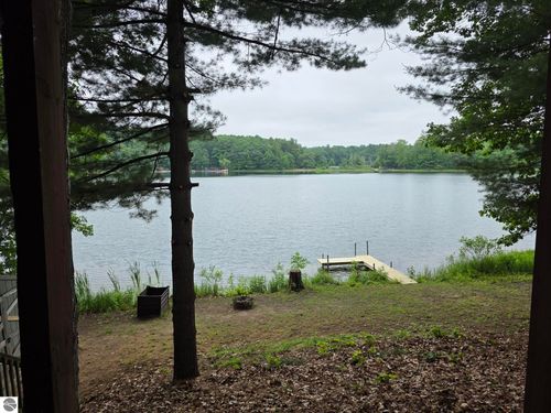 18823 Lakewood Cir, Lake Ann, MI, 49650-9722 | Card Image