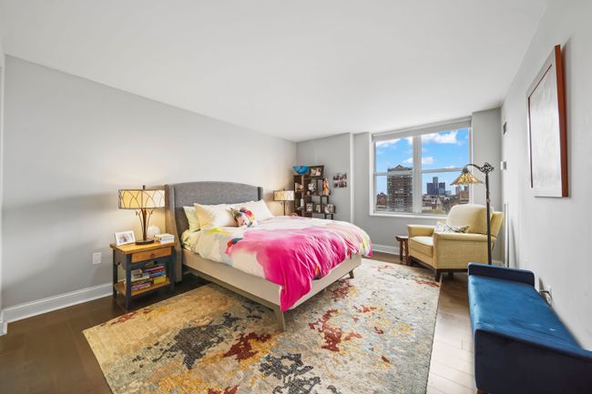 Primary Bedroom | Image 17