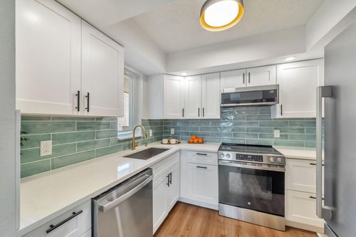 u204-1602 Se Green Acres Cir, Port St. Lucie, FL, 34952-5052 | Card Image