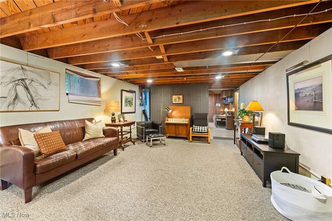 1729 Mccollum Rd, House other with 3 bedrooms, 2 bathrooms and null parking in Youngstown OH | Image 24