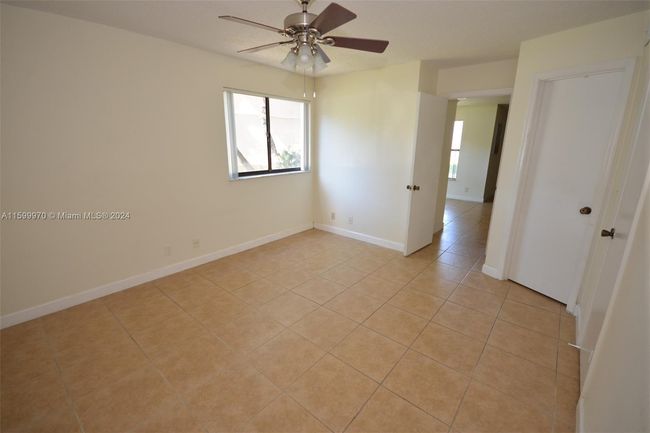 APT-2102 - 2796 S University Dr, Condo with 2 bedrooms, 2 bathrooms and null parking in Davie FL | Image 11