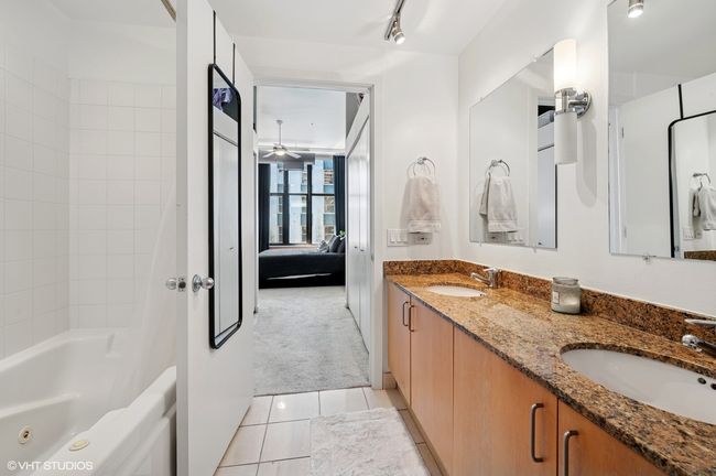 APT-708 - 333 W Hubbard St, Condo with 2 bedrooms, 2 bathrooms and null parking in Chicago IL | Image 14