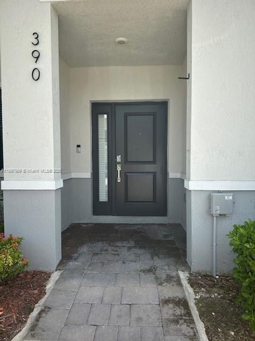 0-390 Ne 12th St, Florida City, FL, 33034-2326 | Card Image