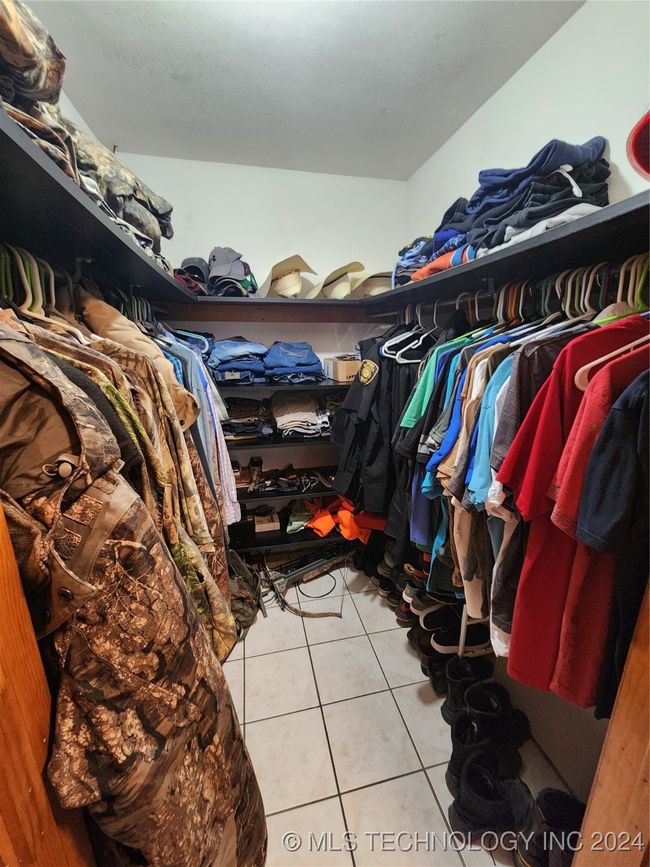 master his/hers closet | Image 48