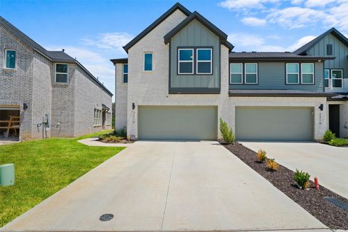 3220 Rustic Creek Dr, Northlake, TX, 76262-4109 | Card Image