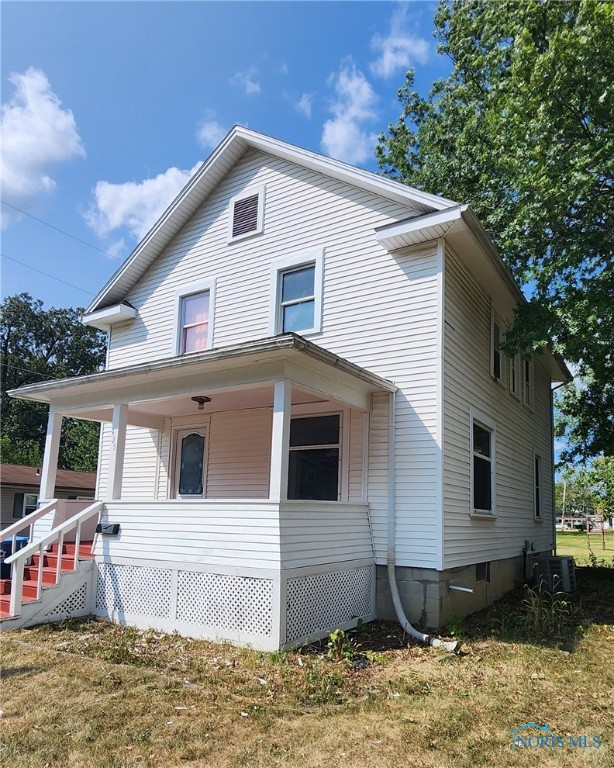 Maple St, Bryan, OH 43506