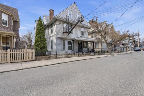 11 aka 13 Lincoln Terrace, Yonkers, NY, 10701 | Card Image