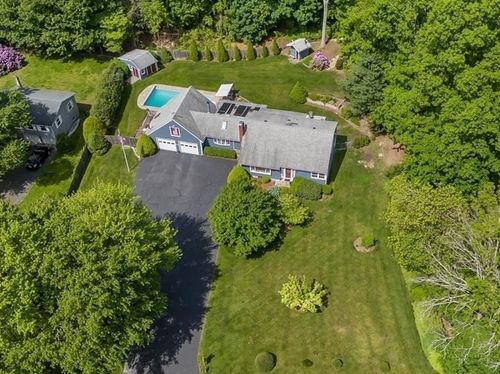 49 Karen Rd, Hanover, MA, 02339-2813 | Card Image