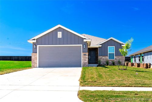 120 S 26th St, Collinsville, OK, 74021 | Card Image