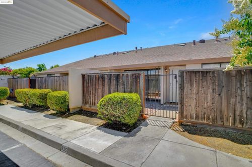 835 Villa Ter, Brentwood, CA, 94513-1287 | Card Image