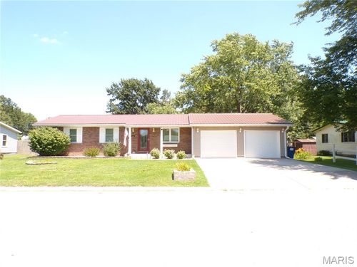 712 N James St, Sparta, IL, 62286-1153 | Card Image