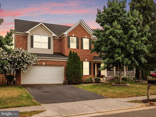 102 Roy Ct Se, LEESBURG, VA, 20175-6170 | Card Image