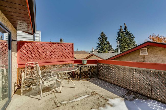 4016 46 Street Sw, Home with 3 bedrooms, 1 bathrooms and 2 parking in Calgary AB | Image 15