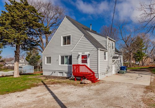 4650 Hubbell Ave, Des Moines, IA, 50317-4749 | Card Image