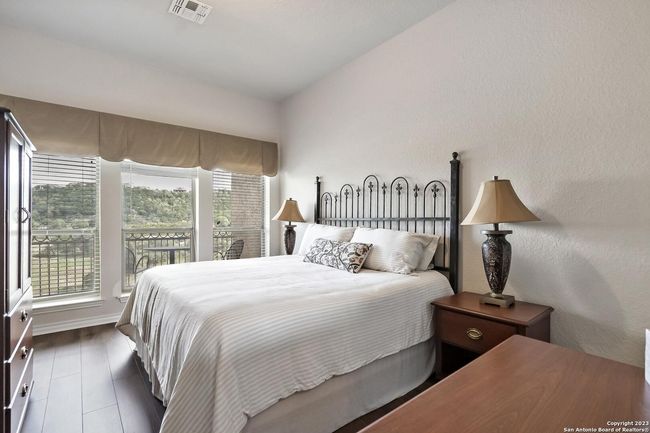 UNIT-304 - 20 Tapatio Dr E, Condo with 2 bedrooms, 2 bathrooms and null parking in Boerne TX | Image 12