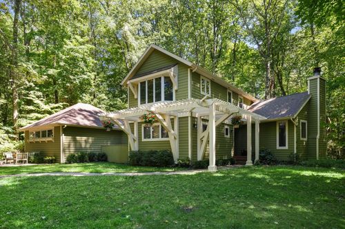 13855 Cherry Beach Rd, Lakeside, MI, 49116-5150 | Card Image