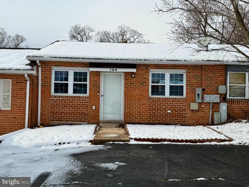 754 Red Clay Dr, Bear, DE, 19701-1059 | Card Image