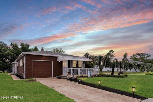 162 Harrington Dr N, Berkeley, NJ, 08757-3924 | Card Image