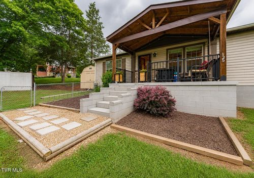 125 Fern Ln, Gate City, VA, 24251-4327 | Card Image