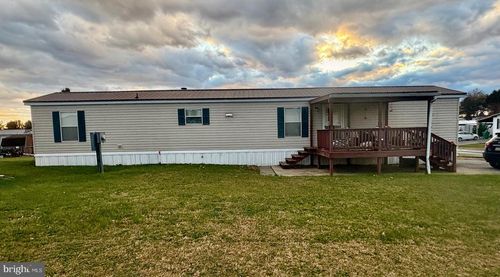 23-23 Lenwood Park, SHIPPENSBURG, PA, 17257-8824 | Card Image