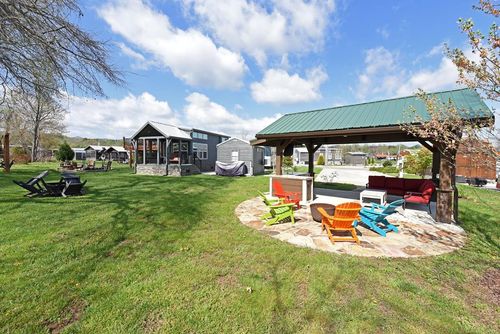 467 Gold Nugget Ln, Blairsville, GA, 30512-3583 | Card Image