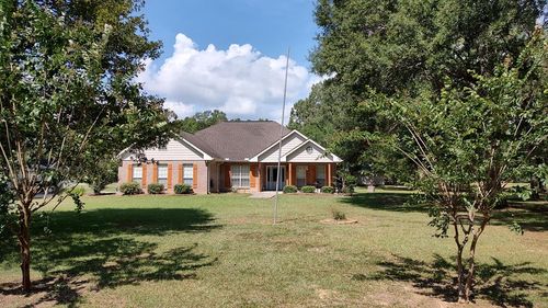 17 Jm Carnell Rd, Poplarville, MS, 39470-9008 | Card Image