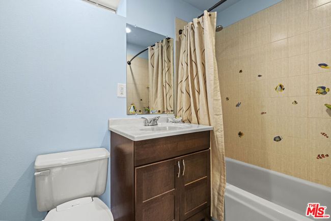 21615 Wo He Lo Trl, House other with 3 bedrooms, 4 bathrooms and null parking in Chatsworth CA | Image 6