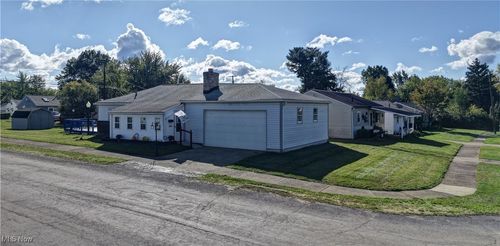 3106 22nd St Ne, Canton, OH, 44705-3554 | Card Image