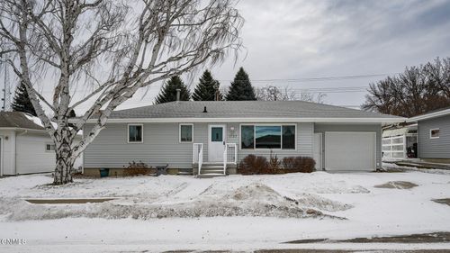 1737 N 9th St, Bismarck, ND, 58501-1838 | Card Image