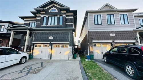 lower-42 Spachman St, Kitchener, ON, N2R0N5 | Card Image