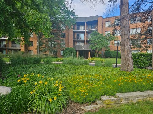 401-950 E Wilmette Rd, Palatine, IL, 60074-6479 | Card Image