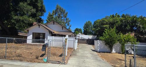 393 Beemer Ave, Sunnyvale, CA, 94086-4913 | Card Image