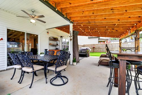 2422 Bucklin Dr, Clarksville, TN, 37042-2918 | Card Image