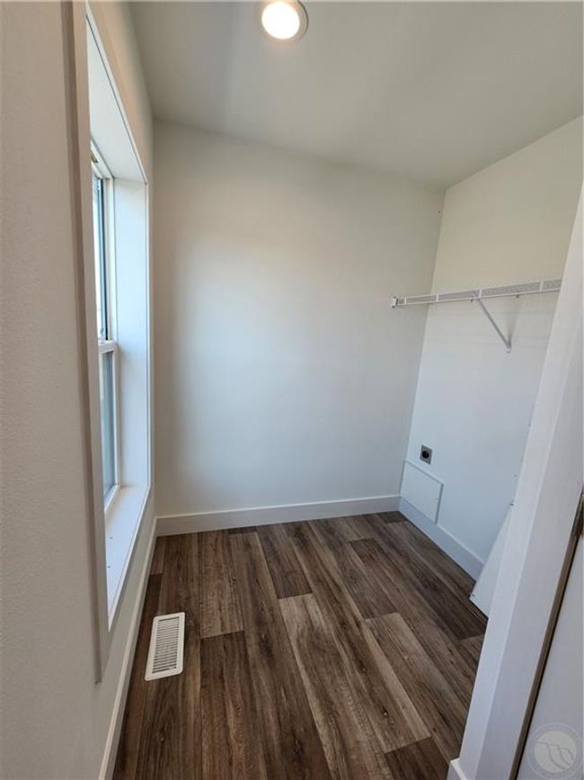 8510 Prairie Hawk Dr, House other with 3 bedrooms, 2 bathrooms and null parking in Shepherd MT | Image 12