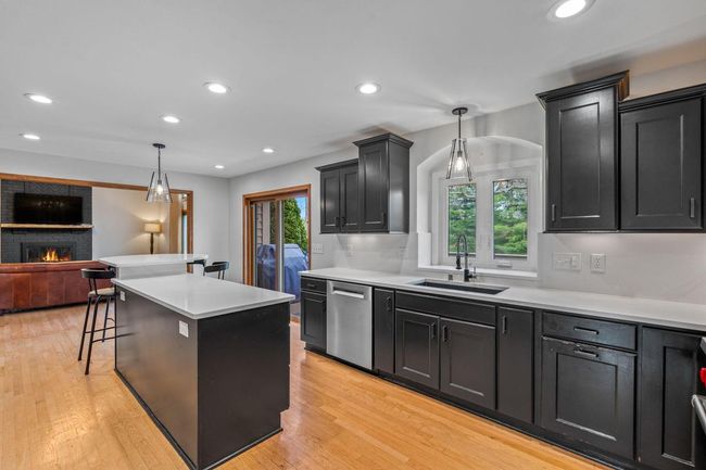 W343S9320 Jericho Drive, House other with 4 bedrooms, 3 bathrooms and null parking in Eagle WI | Image 4