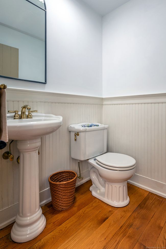 151 Flanders Rd, House other with 3 bedrooms, 3 bathrooms and null parking in Woodbury CT | Image 34