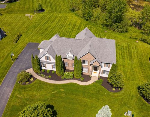 37 Turning Leaf Dr, Pittsford, NY, 14534-9452 | Card Image